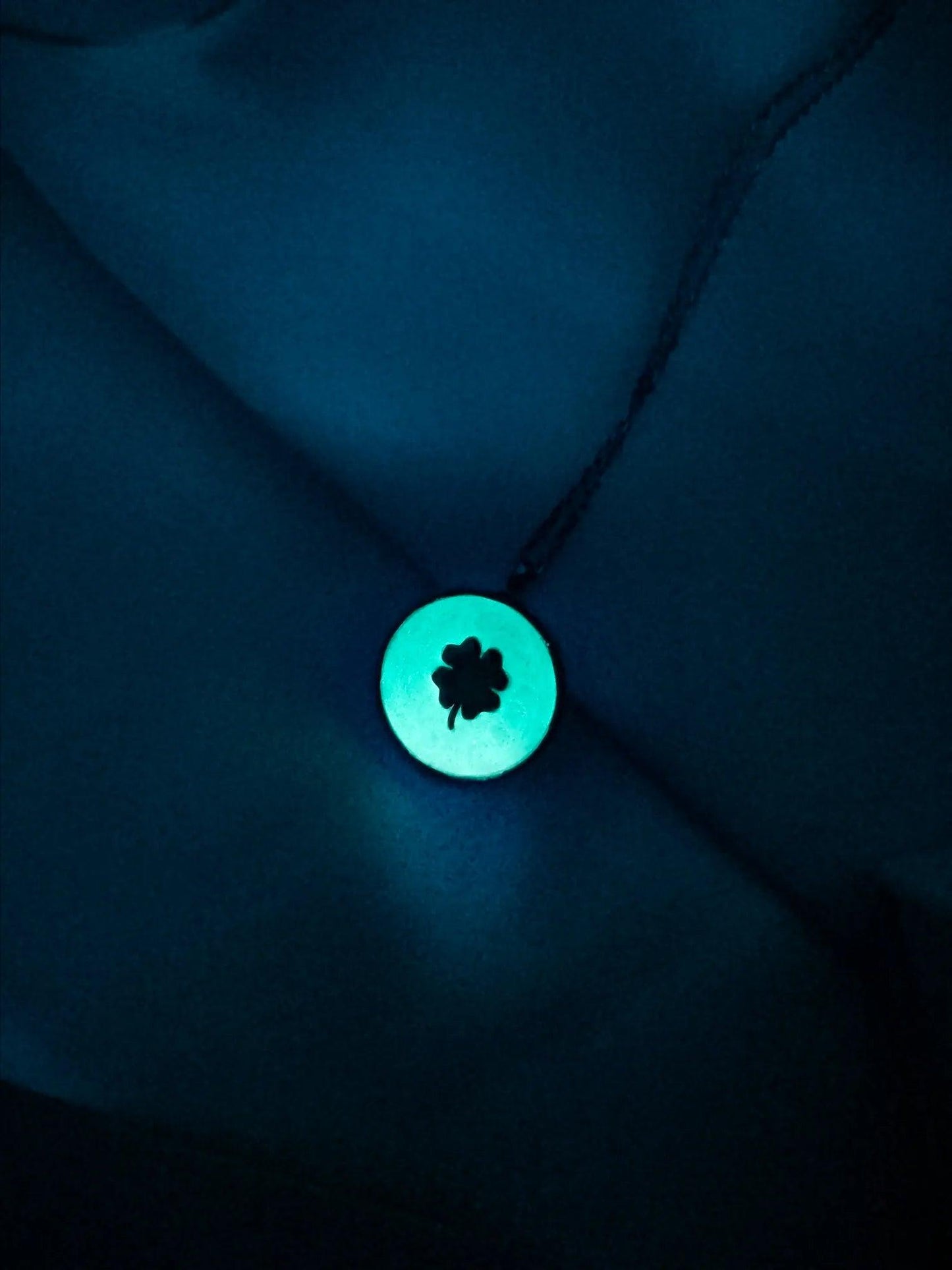 Night Glowing Clover Necklace 925 Sterling Silver - Phosira Jewelry