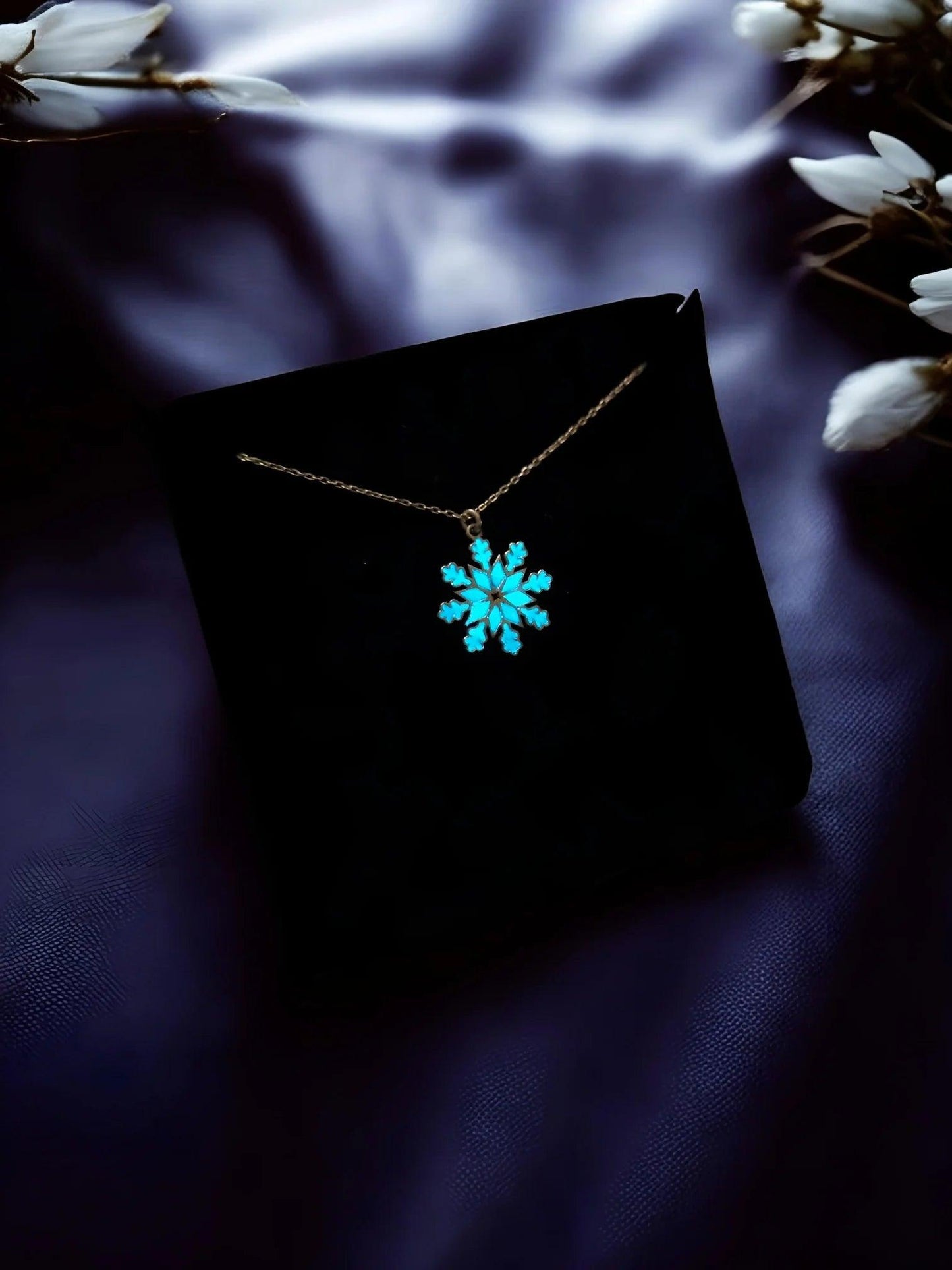 Night Glowing Snowflake Necklace 925 Sterling Silver - Phosira Jewelry